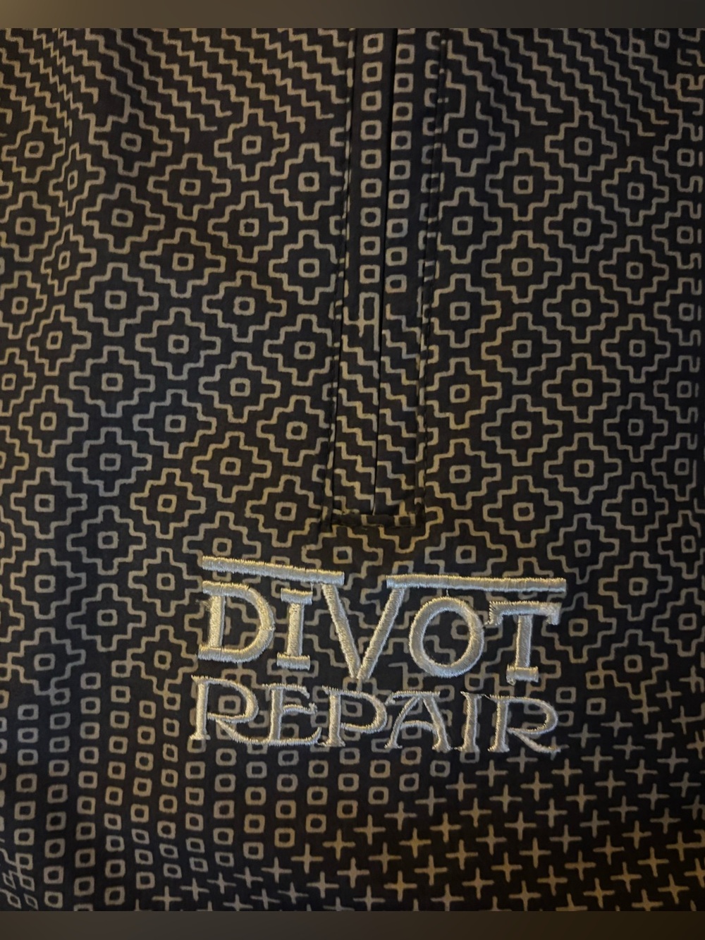 New Malbon Golf Divot Repair 1/4  Zip Neck Pullover WINDSHIRT Blue Geometric L